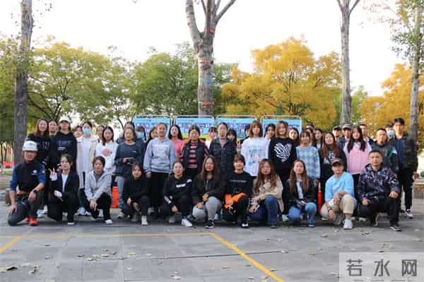 挑战垂直极限 刺激攀树体验——第五届“阳光杯”攀树大赛顺利举办