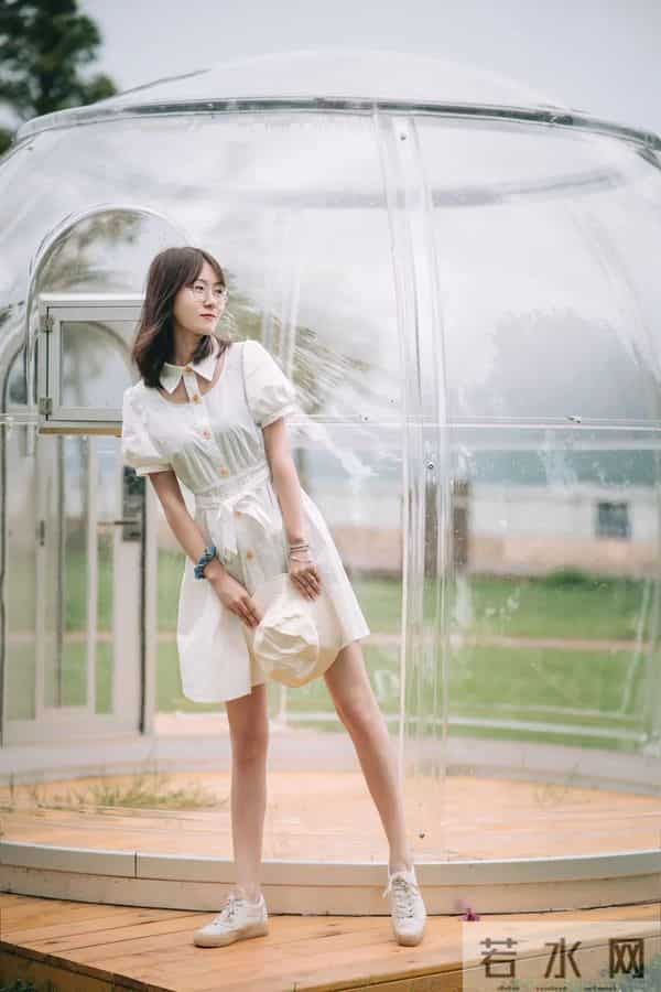 热爱生活的李仪.jpg 热爱生活的李仪.jpg