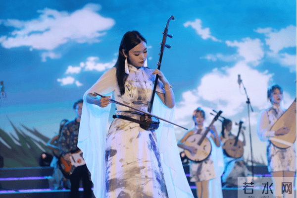 中文Trap第一人L4WUDU空降高校!这个学校的迎新晚会很精彩570.png 中文Trap第一人L4WUDU空降高校!这个学校的迎新晚会很精彩570.png