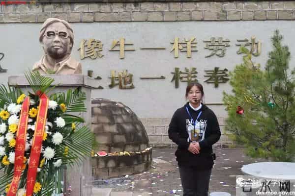 纪念--清明雨纷纷，长思怀故人