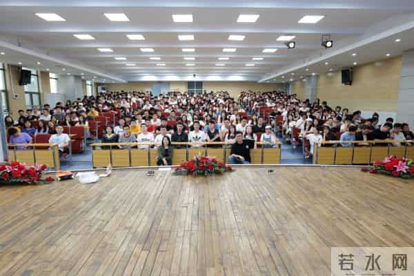 【毕业季】请回答2017 与四年前的自己“隔空对话”——大数据学院、信息工程学院2021届毕业生“你好 拾光”主题年级班会