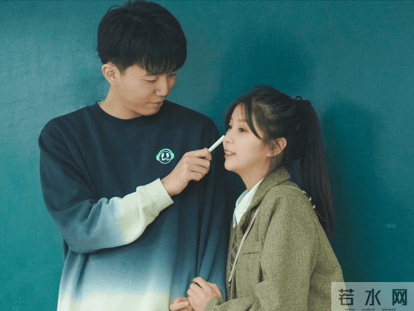 硬核学霸情侣保研同一985高校，网友直呼：太甜了！