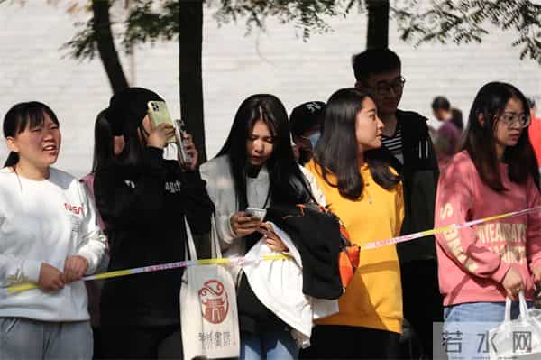 挑战垂直极限 刺激攀树体验——第五届“阳光杯”攀树大赛顺利举办