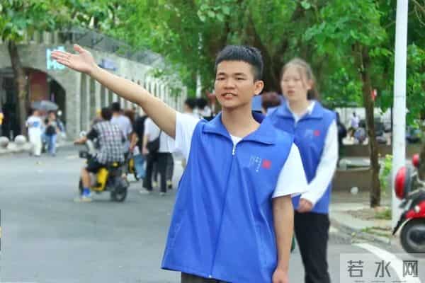 在校园里，你看到我们的“小蓝同学”了吗？