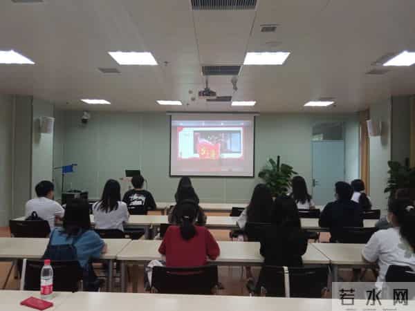 一起来看，郑大开学第一课!