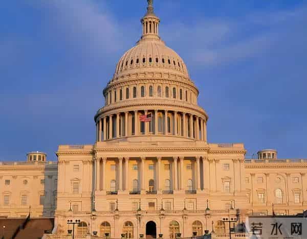 美国第一任总统是谁