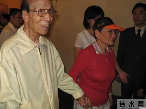 方逸华有孩子吗