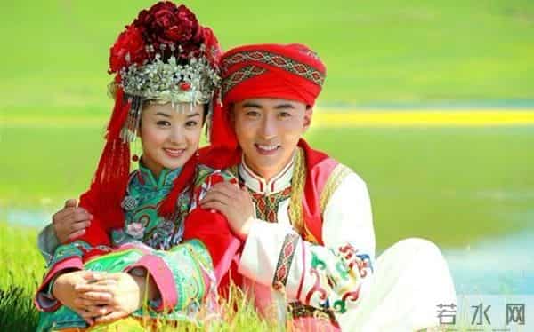 吴亦凡赵丽颖同居