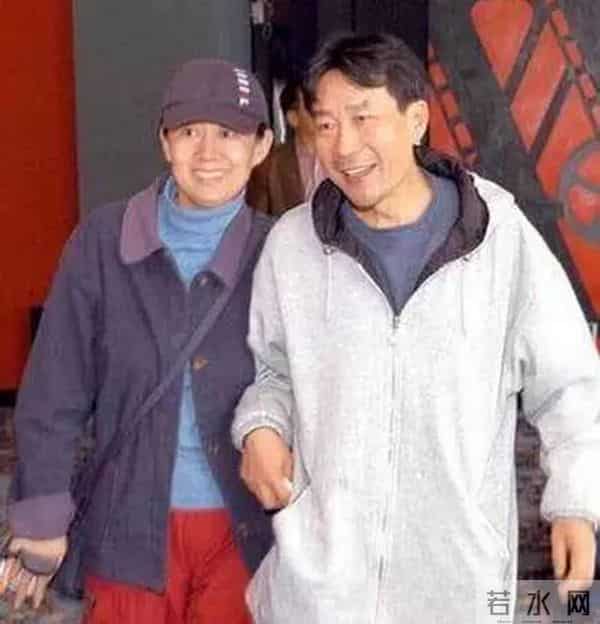 李雪健嗓子是怎么回事