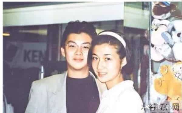 吴卓林承认出柜