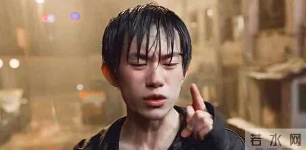 王源连拿四个奖