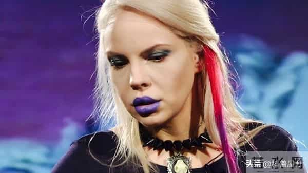 朱莉王承认自己不是通灵者