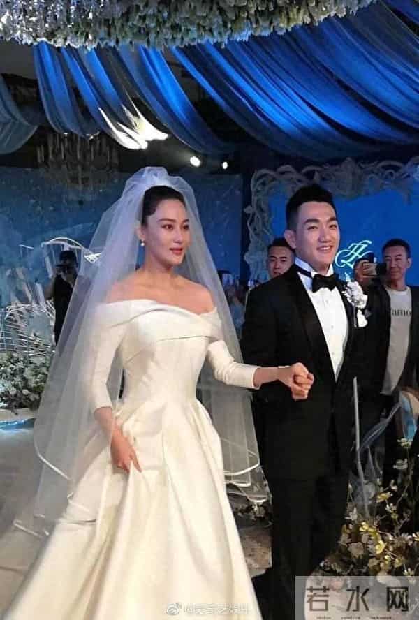 吴卓羲张馨予床照