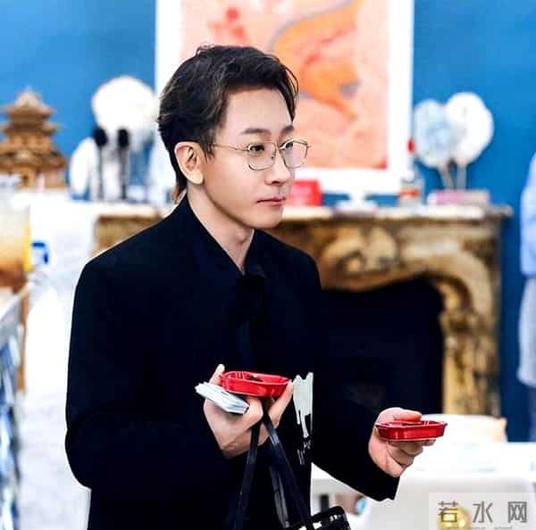 刘谦为什么突然就不红了