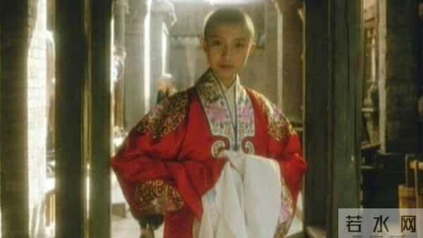 霸王别姬里面小豆子被太监怎么了