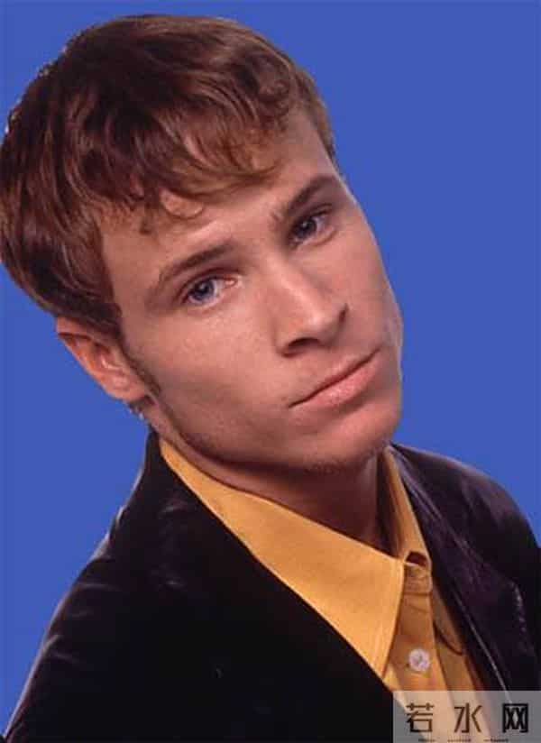 后街男孩解散了吗