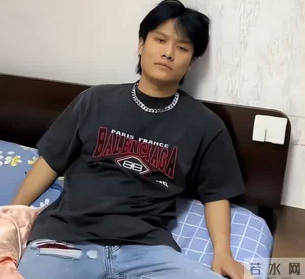 杨爸网上遛鸟的原视频