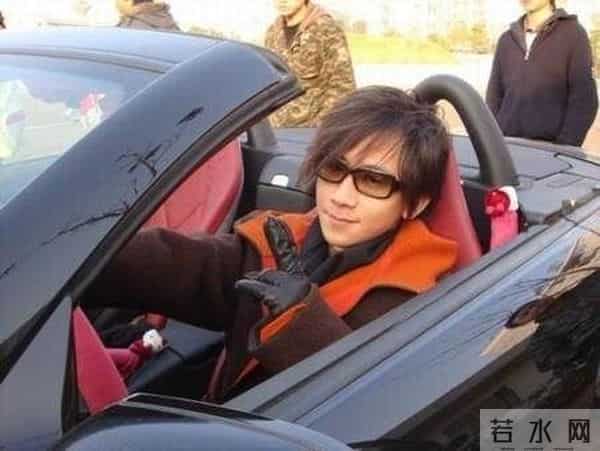 刘谦为什么被央视封