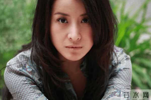 王雅捷丈夫于洋简历