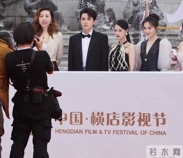 李柄熹个人资料