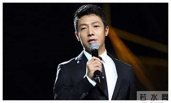 中央电视台主持人李平