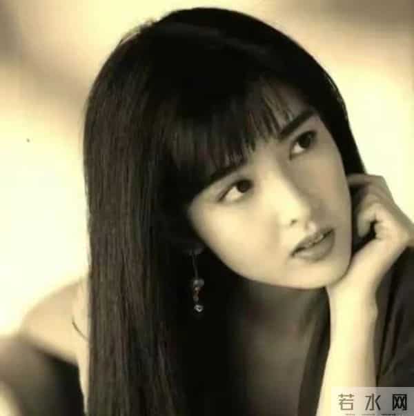 黎姿晒12位荧幕情人