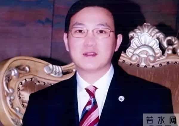 董卿的丈夫春雷简历