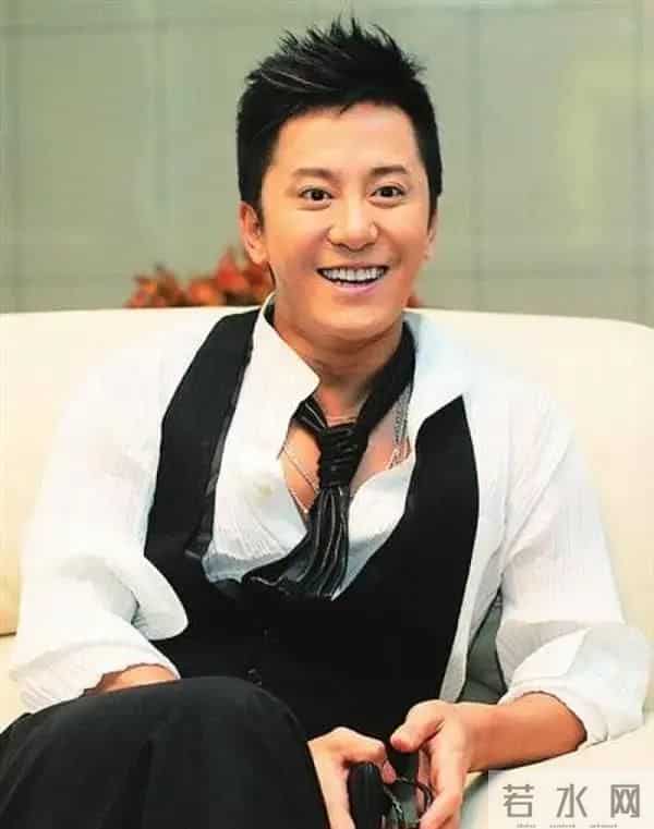 毛宁父母是谁呀