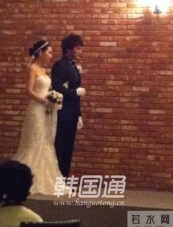 张瑞希整容前后