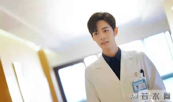 张艺兴方否认恋情