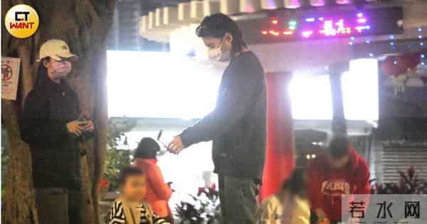 唐禹哲承认恋情