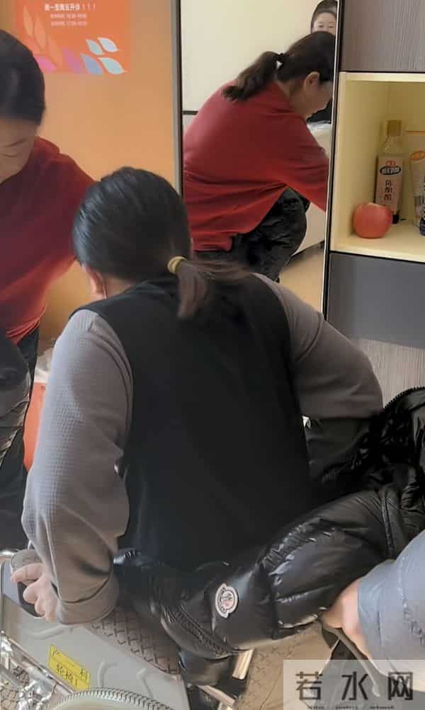 小鹏飞个人资料图片