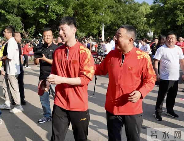 王楚钦公园大爷确实不好打