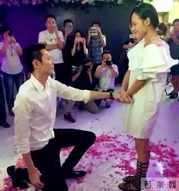 刘一含整容前后