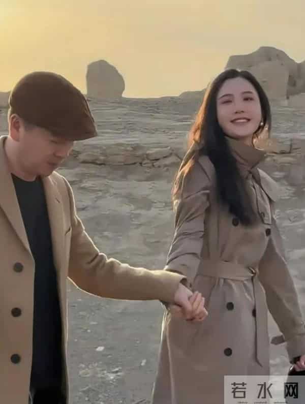 杨钰莹与赖昌星红楼