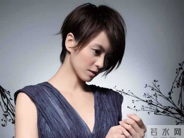 梁咏琪被塞了多少蛋糕