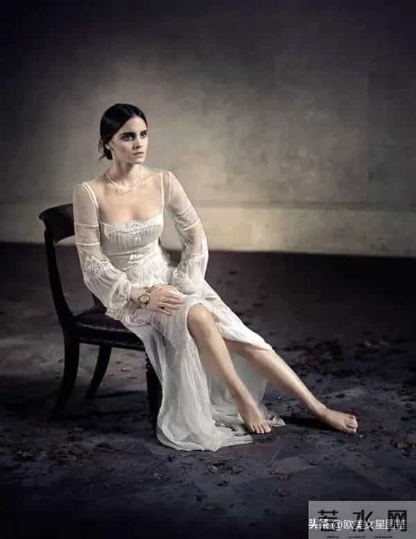 艾玛沃特森吸奶