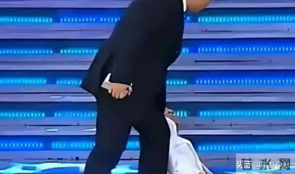 张绍刚宣布退出主持界