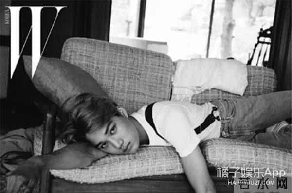 李泰民郑秀晶亲吻照