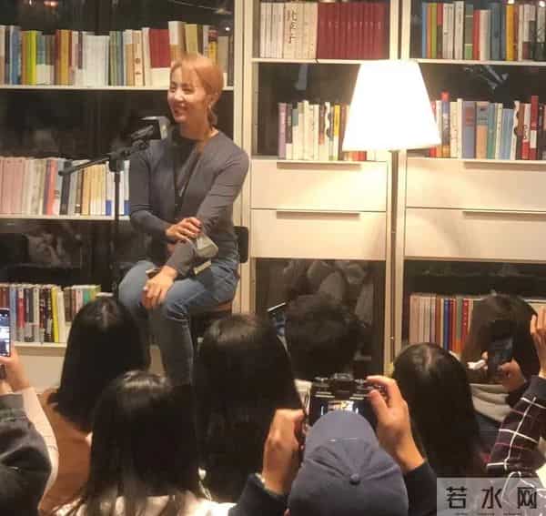 费启鸣辟谣与何炅牵手