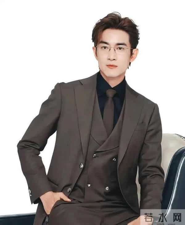 彭冠英私下性格