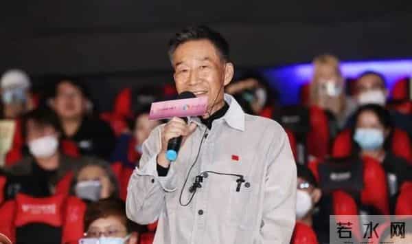 李雪健说话怎么回事