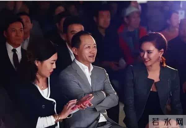 苏芒坐大腿事件