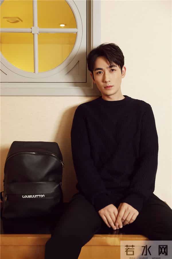 朱一龙为什么叫居老师