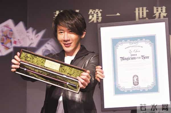 刘谦为什么被央视封