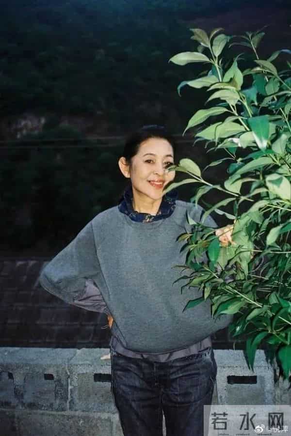 倪萍回应整容-哪哪都没整