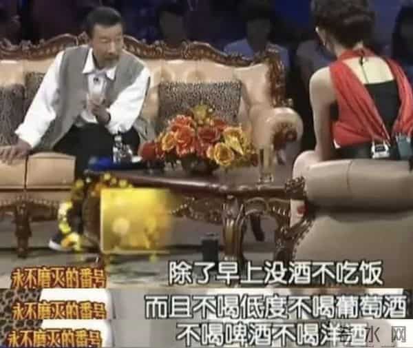 李雪健嗓子是怎么回事