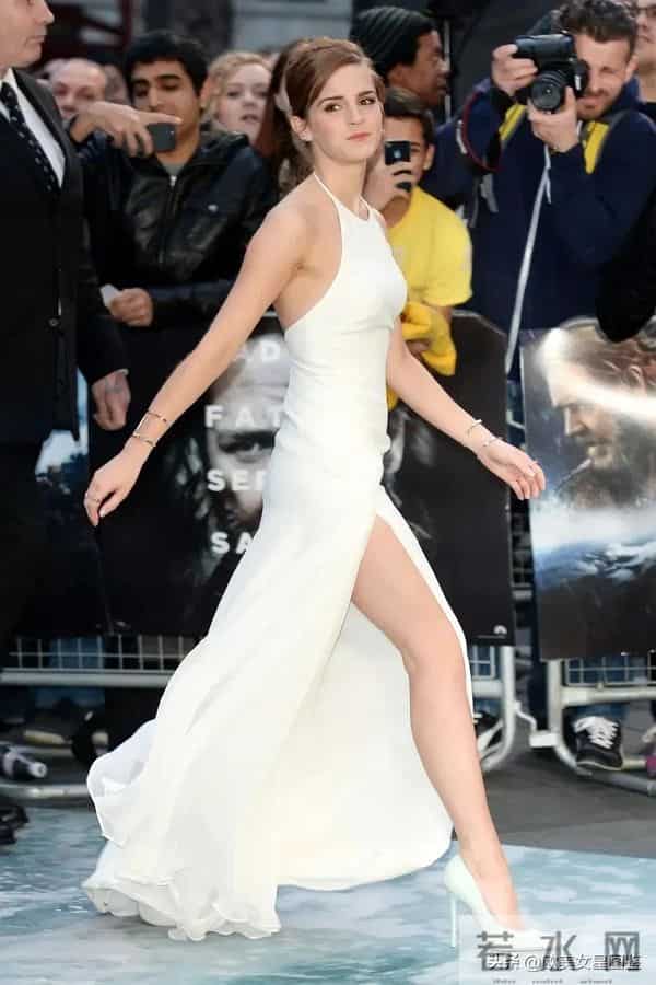 艾玛沃特森吸奶