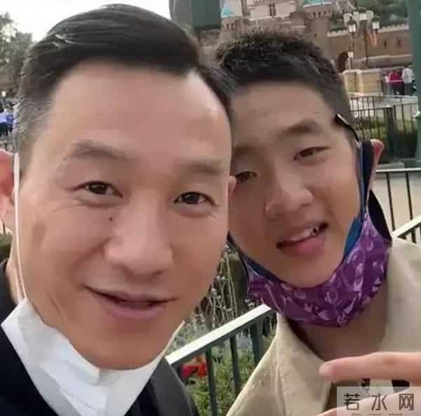 田亮女儿车祸死了是真的