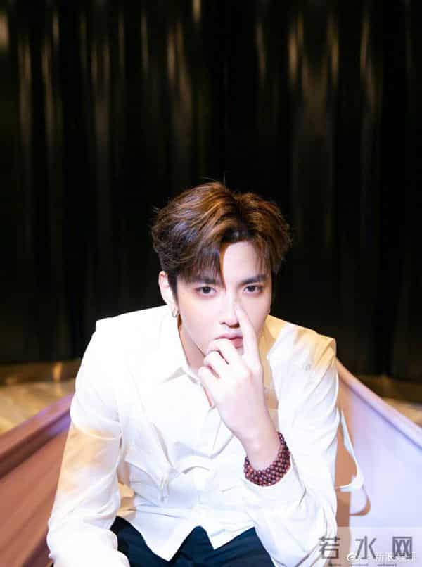 吴亦凡疑遭影视经纪公司抛弃